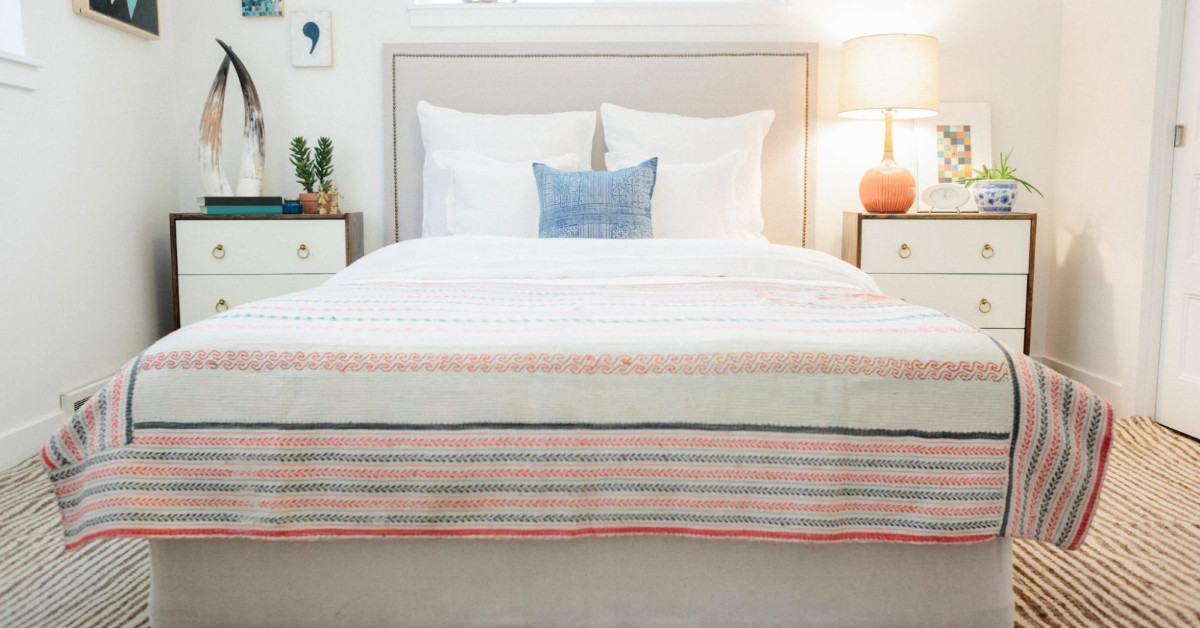 Queen Size Bed:
