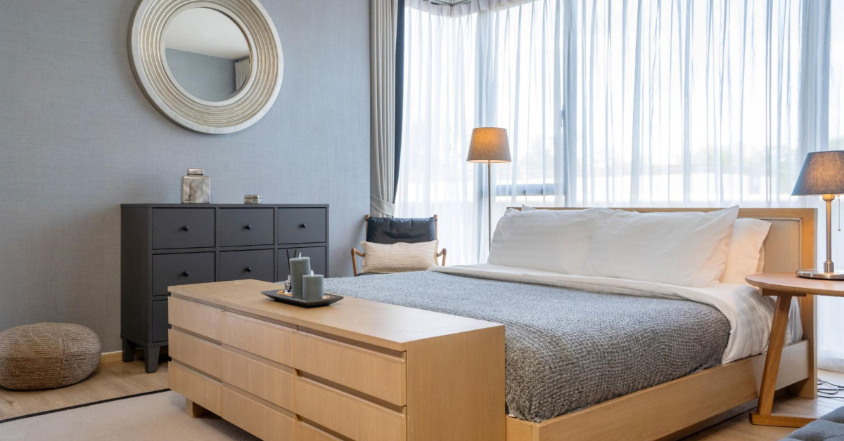 King Size Bed: